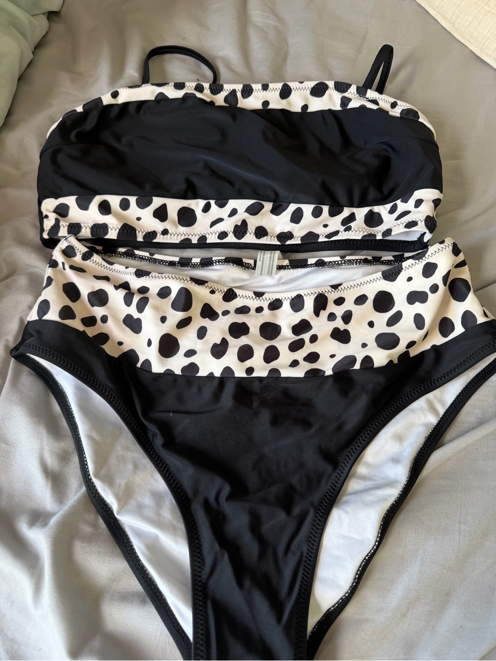 Pop vil Black & White Polka Dot Two-Piece Swimsuit